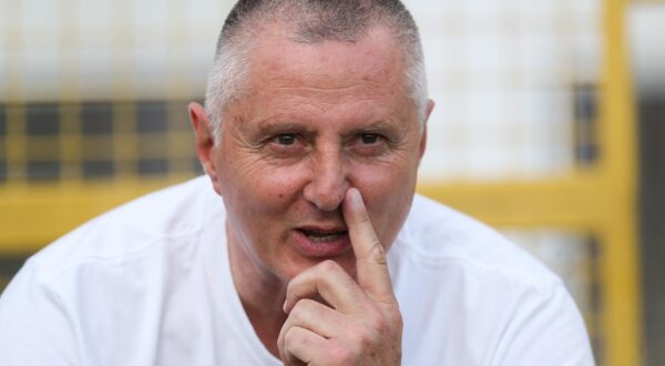 01.07.2020., stadion Ivan Laljak-Ivic, Zapresic - Hrvatski Telekom Prva liga, 32. kolo, NK Inter Zapresic - GNK Dinamo. Trener Intera Tomislav Ivkovic.rPhoto: Luka Stanzl/PIXSELL