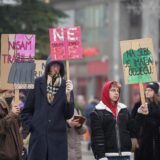 4.1.2025., Zagreb - Kao i svake prve subote u mjesecu, na Trgu bana Josipa Jelačića okupili su se molitelji s jedne strane i prosvjednici sa druge. Photo: Patricija Flikac/PIXSELL