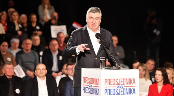 04.01.2025., Koprivnica- Predizborni skup predsjednika Republike i predsjednickog kandidata Zorana Milanovica. Photo: Vjeran Zganec Rogulja/PIXSELL