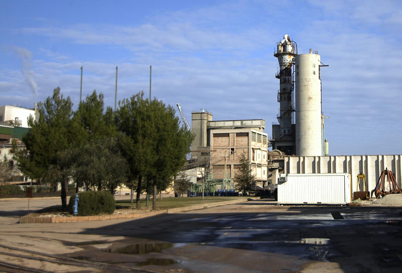 Tvornica cementa u Puli