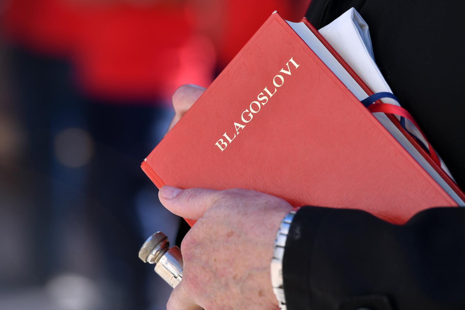 10.11.2024., Sibenik - U prosincu zapocinju blagolsovi kuca i obitelji. Photo: Hrvoje Jelavic/PIXSELL