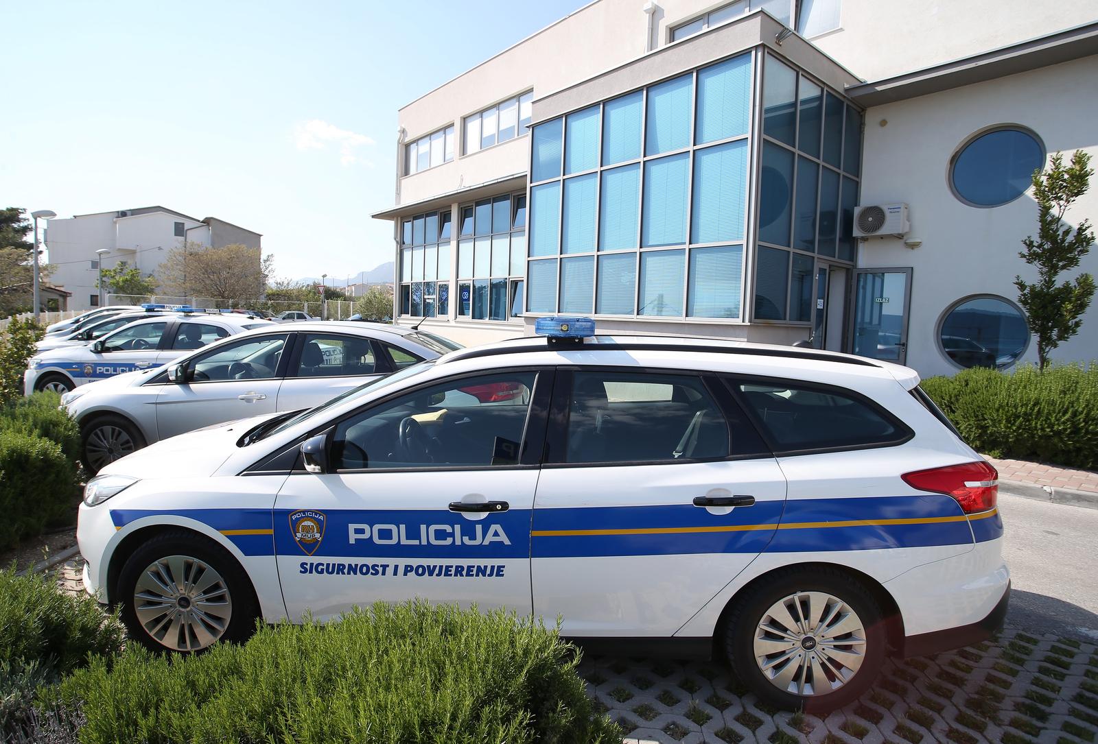 17.04.2019., Kastela - Policijska postaja u Kastelima nalazi se u Kastel Sucurcu. Photo: Ivo Cagalj/PIXSELL