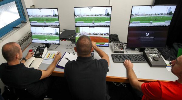 22.09.2019., stadion Kranjceviceva, Zagreb - Juniorsko nogometno prvenstvo hrvatske: NK Rudes - HNK Hajduk. Prvi put u Hrvatskoj na sluzbenoj utakmici koristena je VAR tehnologija."nPhoto: Igor Kralj/PIXSELL