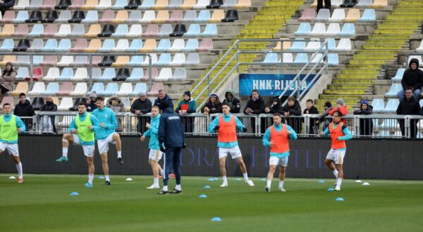 22.12.2024., Rijeka - Stadion Rujevica, SuperSport HNL 24/25, 18. kolo, HNK Rijeka - NK Slaven Belupo. Zagrijavanje. Photo: Goran Kovacic/PIXSELL