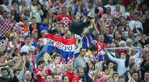 26.01.2025., Arena Zagreb, Zagreb - IHF Svjetsko rukometno prvenstvo 2025., drugi krug, skupina IV, Hrvatska - Slovenija. navijaci Hrvatske Photo: Sanjin Strukic/PIXSELL