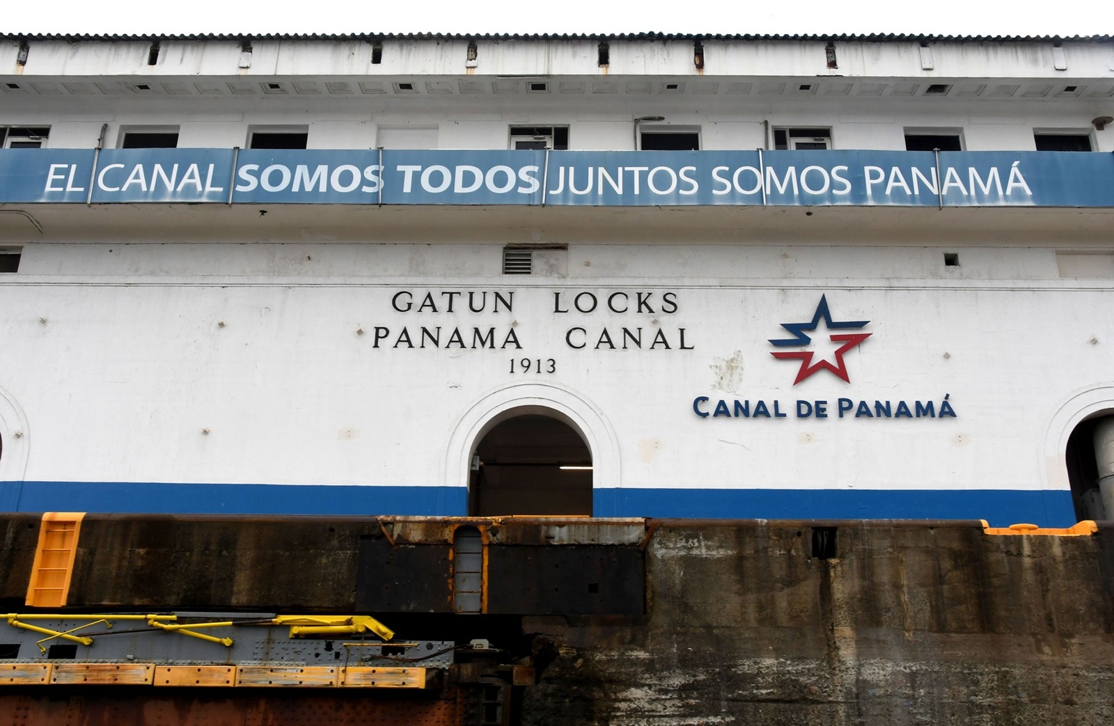 January 13, 2025, USA: The Canal: We Are All United We are Panama" reads a sign at the Gatun Locks on the Panama Canal Monday January 13, 2025.  President-elect Donald J. Trump has not ruled out using military force to return the Canal to control by the United States.,Image: 955480231, License: Rights-managed, Restrictions: , Model Release: no, Credit line: Mark Hertzberg / Zuma Press / Profimedia