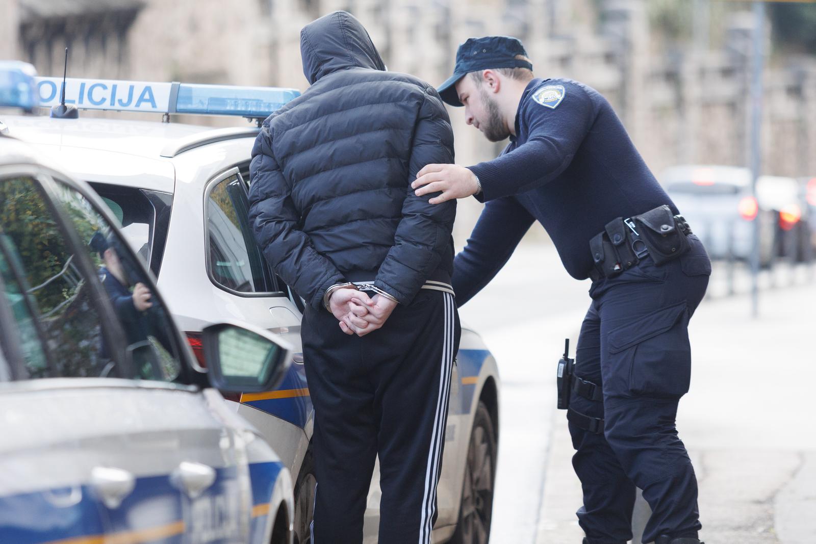 15.11.2023., Rijeka - Policija privodi Luku Burazera, optuzenog za trgovanje kriptovalutama, tj. prevare stotina investitora koji su ukupno ulozili desetke milijuna eura.  Photo: Nel Pavletic/PIXSELL