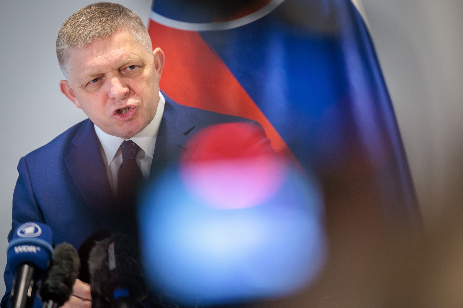 epa11814810 Slovakia's Prime Minister Robert Fico addresses a press conference in the Slovak permanent representation in Brussels, Belgium, 09 January 2025. The Slovakian prime minister is in Brussels to discuss the termination of the Russian gas transit to Europe through Ukraine.   EPA/OLIVIER MATTHYS