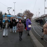 16.01.2025., Zagreb - Zastoj tramvajskoj prometa u Dubravi uzrokovao je sudar osobnih vozila na tramvajskoj pruzi na Maksimirskoj cesti. ZET obavjestava da putnike izmedju Dribrave i Kvaternikovog trga prevoze autobusi dok se ne ukone voziila sa tramvajske pruge.   Photo: Patrik Macek/PIXSELL