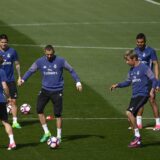 (From L) Real Madrid's Croatian midfielder Luka Modric, Real Madrid's Colombian midfielder James Rodriguez, Real Madrid's French forward Karim Benzema, Real Madrid's Portuguese defender Fabio Coentrao, Real Madrid's Brazilian midfielder Casemiro and Real Madrid's Portuguese forward Cristiano Ronaldo attend a training session at Valdebebas training grounds in Madrid on April 14, 2017 on the eve of their Liga football match against Sporting Gijon.,Image: 329006815, License: Rights-managed, Restrictions: , Model Release: no, Credit line: PIERRE-PHILIPPE MARCOU / AFP / Profimedia