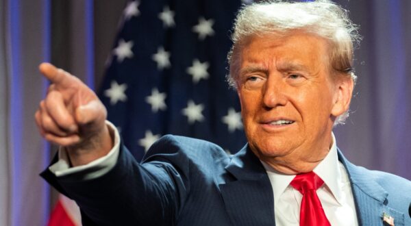 US President-elect Donald Trump gestures while speaking during a meeting with House Republicans at the Hyatt Regency hotel in Washington, DC on November 13, 2024.,Image: 933962079, License: Rights-managed, Restrictions: , Model Release: no, Credit line: Allison ROBBERT / AFP / Profimedia