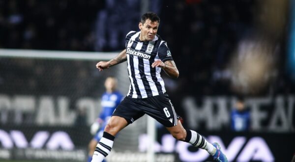 November 10, 2024, Thessaloniki, Greece: PAOK's Dejan Lovren in action during a Greek Superleague Match between PAOK and Olympiacos. Olympiacos won 2-3.,Image: 934005792, License: Rights-managed, Restrictions: , Model Release: no, Credit line: Giannis Papanikos / Zuma Press / Profimedia