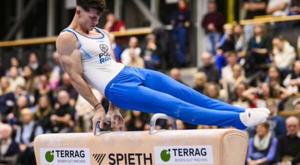 DTL Finale 2024 - Männer Turnen: DTL Finale 2024, Männer, Joachim-Deckarm-Halle, Saarbrücken. Straubenhardts Illia Kovtun in Aktion am Pauschenpferd. Saarbrücken Joachim-Deckarm-Halle Saarland Deutschland *** DTL Final 2024 Men Gymnastics DTL Final 2024, Men, Joachim Deckarm Halle, Saarbrücken Straubenhardts Illia Kovtun in action on the pommel horse Saarbrücken Joachim Deckarm Halle Saarland Germany,Image: 944395257, License: Rights-managed, Restrictions: , Model Release: no, Credit line: IMAGO / imago sportfotodienst / Profimedia