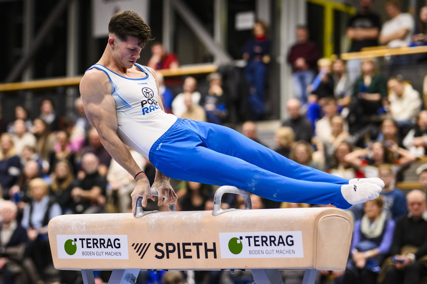 DTL Finale 2024 - Männer Turnen: DTL Finale 2024, Männer, Joachim-Deckarm-Halle, Saarbrücken. Straubenhardts Illia Kovtun in Aktion am Pauschenpferd. Saarbrücken Joachim-Deckarm-Halle Saarland Deutschland *** DTL Final 2024 Men Gymnastics DTL Final 2024, Men, Joachim Deckarm Halle, Saarbrücken Straubenhardts Illia Kovtun in action on the pommel horse Saarbrücken Joachim Deckarm Halle Saarland Germany,Image: 944395257, License: Rights-managed, Restrictions: , Model Release: no, Credit line: IMAGO / imago sportfotodienst / Profimedia