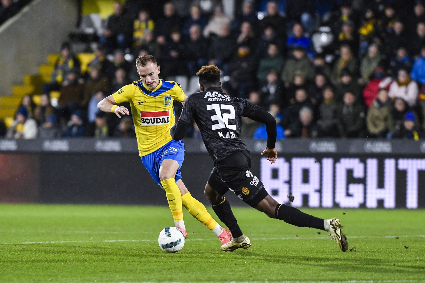 Westerlo's Matija Frigan and Mechelen's Aziz Ouatarra pictured in action during a soccer match between KVC Westerlo and KV Mechelen, Friday 20 December 2024 in Westerlo, on day 19 of the 2024-2025 season of the 'Jupiler Pro League' first division of the Belgian championship. BELGA PHOTO GOYVAERTS,Image: 948901050, License: Rights-managed, Restrictions: *** World Rights Except Belgium and France *** BELOUT FRAOUT, Model Release: no, Credit line: Belga / ddp USA / Profimedia