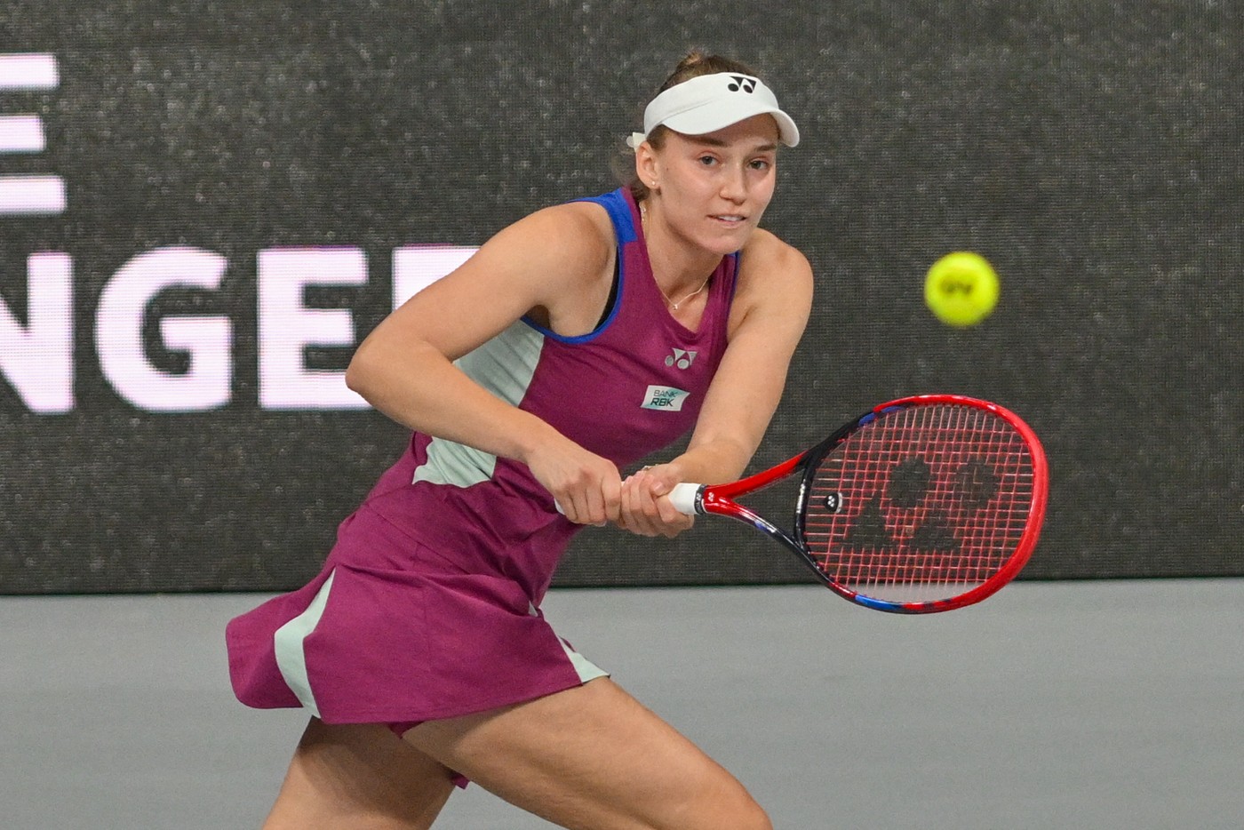 ABU DHABI, UAE - DECEMBER 22: Mirra Andreeva (not seen) of Russia against Elena Rybakina of Kazakhstan during the final match of the women's singles of the World Tennis League 2024 at the Etihad Arena in Abu Dhabi, United Arab Emirates on December 22, 2024. Waleed Zein / Anadolu,Image: 949331750, License: Rights-managed, Restrictions: , Model Release: no, Credit line: Waleed Zein / AFP / Profimedia