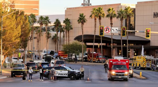 LAS VEGAS, NEVADA - JANUARY 01: A Las Vegas Metropolitan Police Department vehicle blocks the road near the Trump International Hotel & Tower Las Vegas after a Tesla Cybertruck exploded in front of the entrance on January 01, 2025 in Las Vegas, Nevada. A person who was in the vehicle died and seven people were injured. Authorities are investigating the incident as a possible terrorist attack and are looking for a possible connection to a deadly crash in New Orleans.   Ethan Miller,Image: 951295365, License: Rights-managed, Restrictions: , Model Release: no, Credit line: Ethan Miller / Getty images / Profimedia