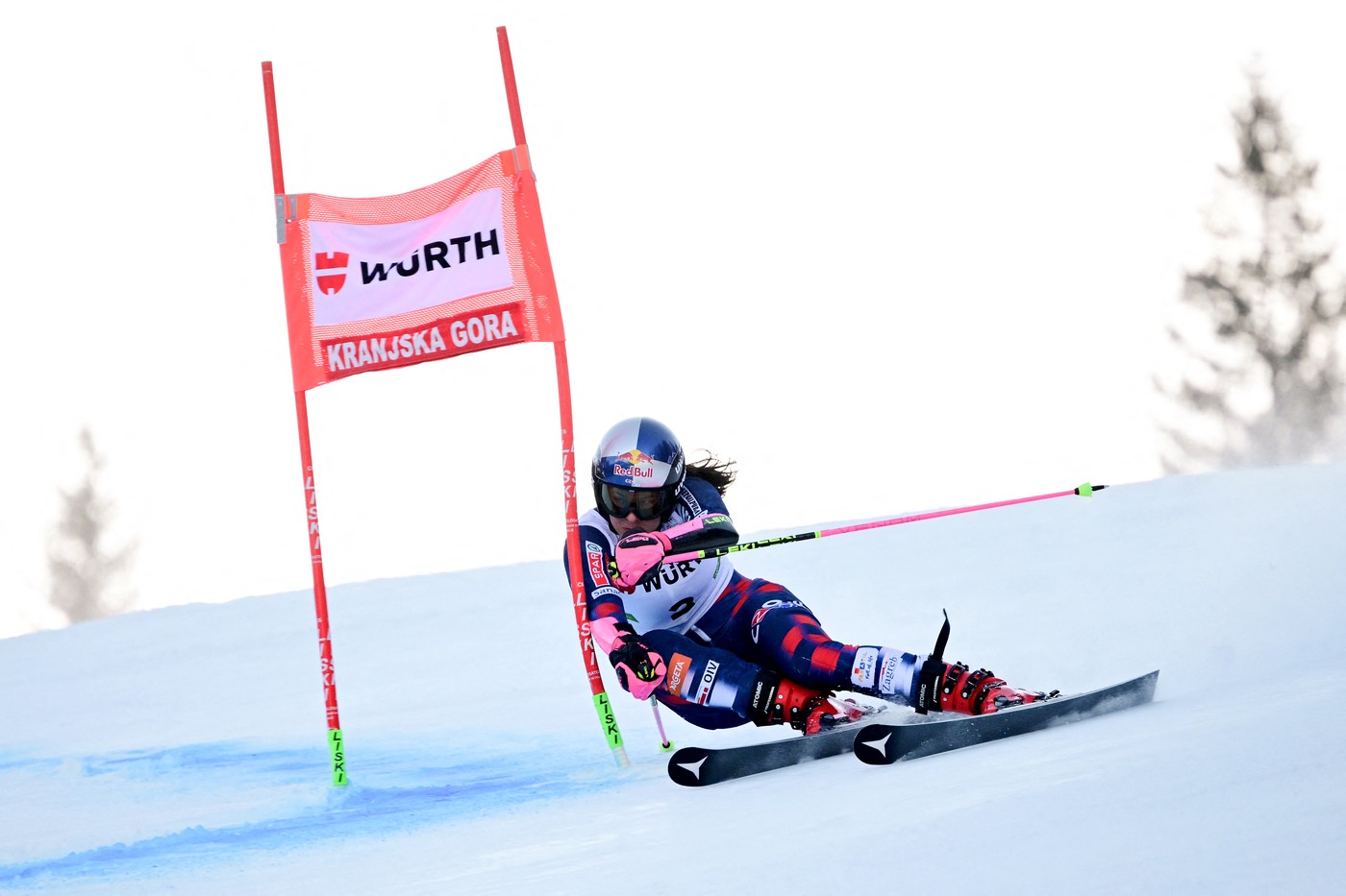 Croatia's Zrinka Ljutic competes in the first run of the Women's Giant Slalom event as part of the FIS Alpine ski world Cup 2024-2025 in Kranjska Gora, Slovenia, on January 4, 2025.,Image: 951694733, License: Rights-managed, Restrictions: , Model Release: no, Credit line: Jure Makovec / AFP / Profimedia