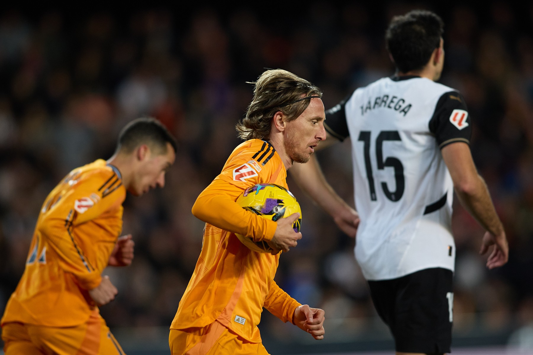 January 3, 2025, Valencia, Spain: Luka Modric of Real Madrid  seen in action during the La Liga 2024/25 match between Valencia CF and Real Madrid at the Mestalla stadium. Final score: Valencia CF 1-2 Real Madrid,Image: 951871042, License: Rights-managed, Restrictions: , Model Release: no, Credit line: Omar Arnau / Zuma Press / Profimedia