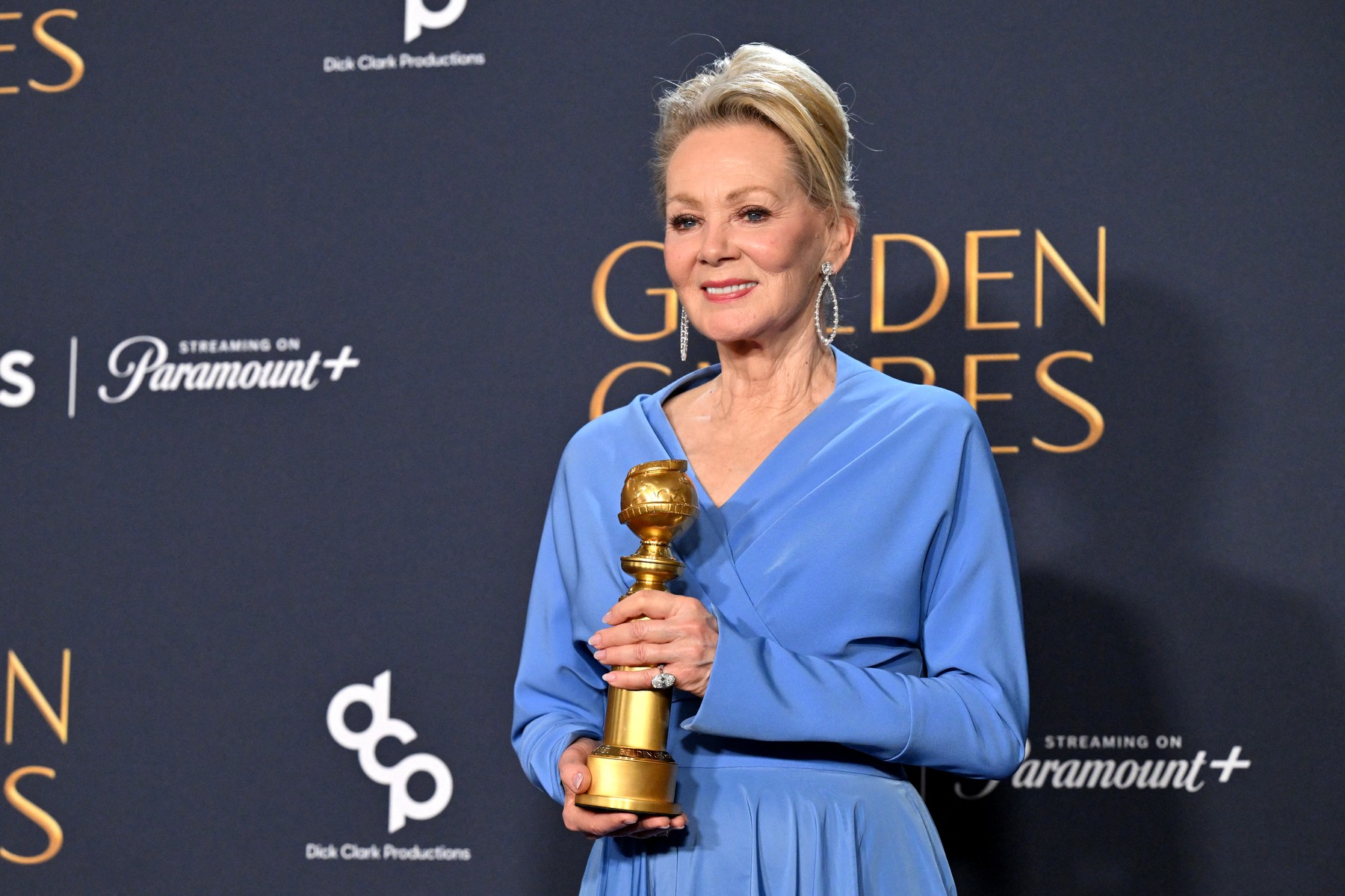 US actress Jean Smart poses with the Best Performance by a Female Actor in a Television Series – Musical or Comedy award for "Hacks" in the press room during the 82nd annual Golden Globe Awards at the Beverly Hilton hotel in Beverly Hills, California, on January 5, 2025.,Image: 952006027, License: Rights-managed, Restrictions: , Model Release: no, Credit line: Robyn Beck / AFP / Profimedia