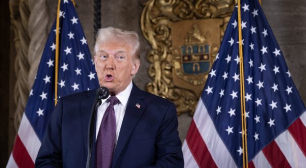 PALM BEACH, FLORIDA - JANUARY 07: U.S. President-elect Donald Trump speaks to members of the media during a press conference at the Mar-a-Lago Club on January 07, 2025 in Palm Beach, Florida. Trump will be sworn in as the 47th president of the United States on January 20, making him the only president other than Grover Cleveland to serve two non-consecutive terms in the office.   Scott Olson,Image: 952272959, License: Rights-managed, Restrictions: , Model Release: no, Credit line: SCOTT OLSON / Getty images / Profimedia