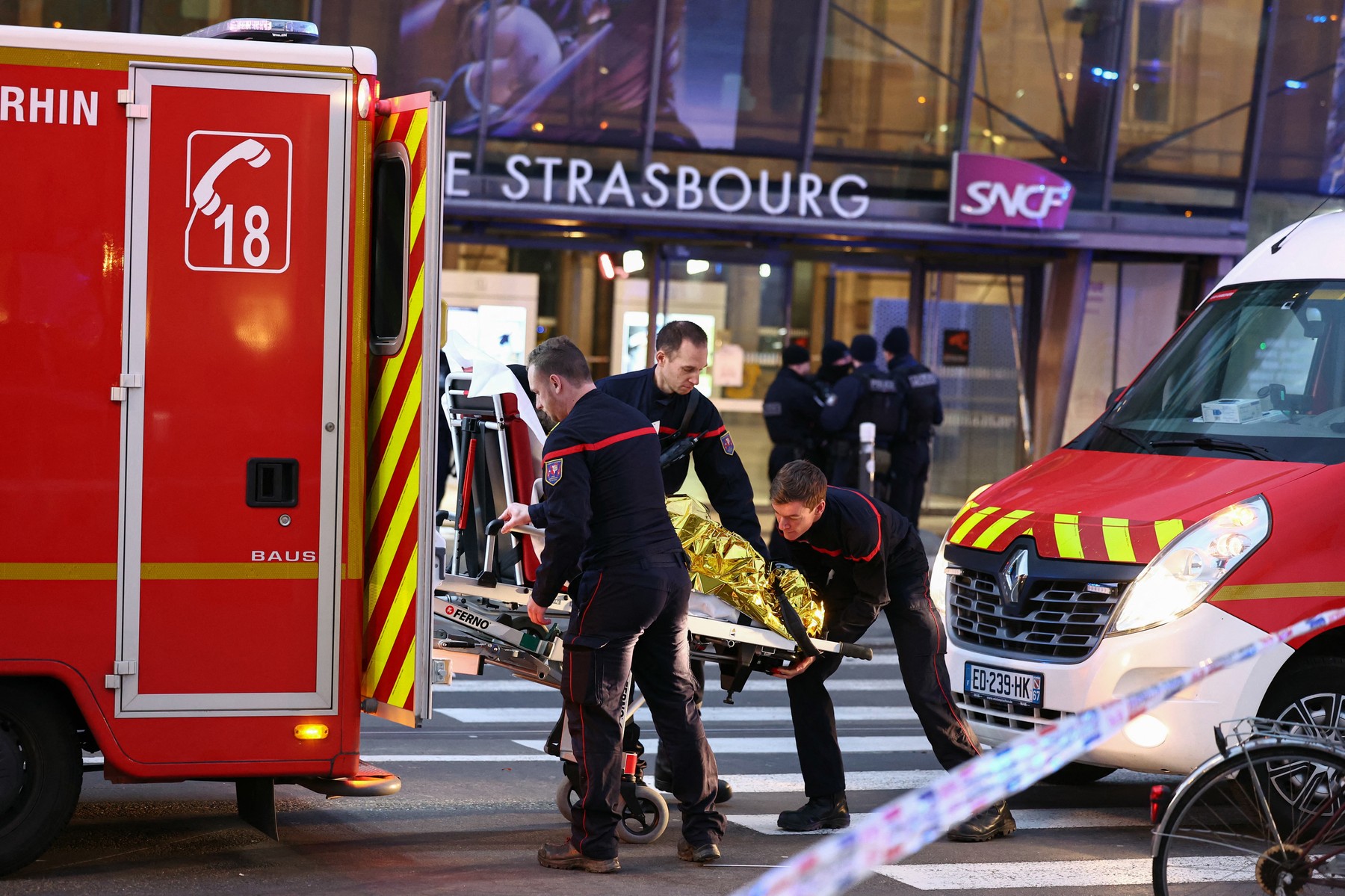 Firefighters carry an injured person on a stretcher outside the Strasbourg railway station  following a collision of two trams, in Strasbourg, eastern France, on January 11, 2025. Two trams collided in a tunnel in the eastern French city of Strasbourg on January 11, 2025, injuring twenty people, the authorities said. "Twenty people" have been injured, said a spokesman for the prefecture, adding that the cause of the accident had not yet been established.,Image: 952957755, License: Rights-managed, Restrictions: , Model Release: no, Credit line: FREDERICK FLORIN / AFP / Profimedia