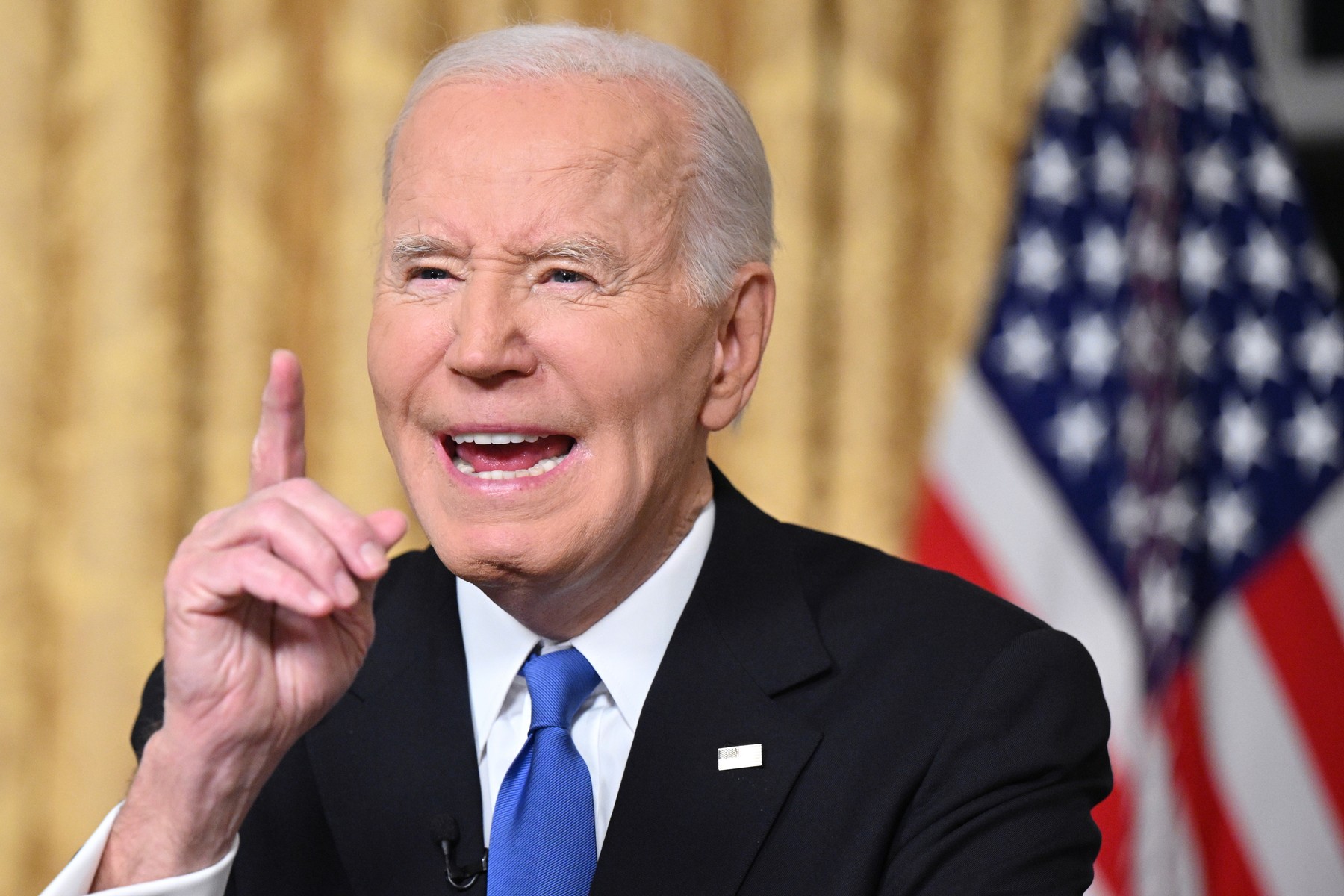 US President Joe Biden delivers his farewell address to the nation from the Oval Office of the White House in Washington, DC, on Wednesday, January 15, 2025.  
 Pool Photo by /UPI,Image: 954060650, License: Rights-managed, Restrictions: , Model Release: no, Credit line: Mandel Ngan / UPI / Profimedia