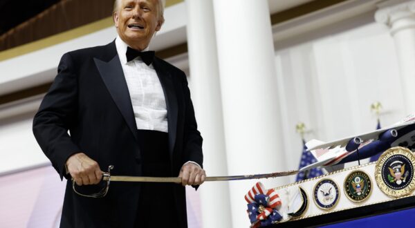 President Donald Trump cuts a cake at the Commander-in-Chief Ball on January 20, 2025 in Washington, DC.  President Trump attends some of the inaugural balls after taking the oath as the 47th president.

Featuring: Donald Trump
Where: Washington, District of Columbia, United States
When: 20 Jan 2025
Credit: POOL via CNP/INSTARimages.com,Image: 955987955, License: Rights-managed, Restrictions: , Model Release: no, Credit line: Anna Moneymaker - Pool via CNP / INSTAR Images / Profimedia