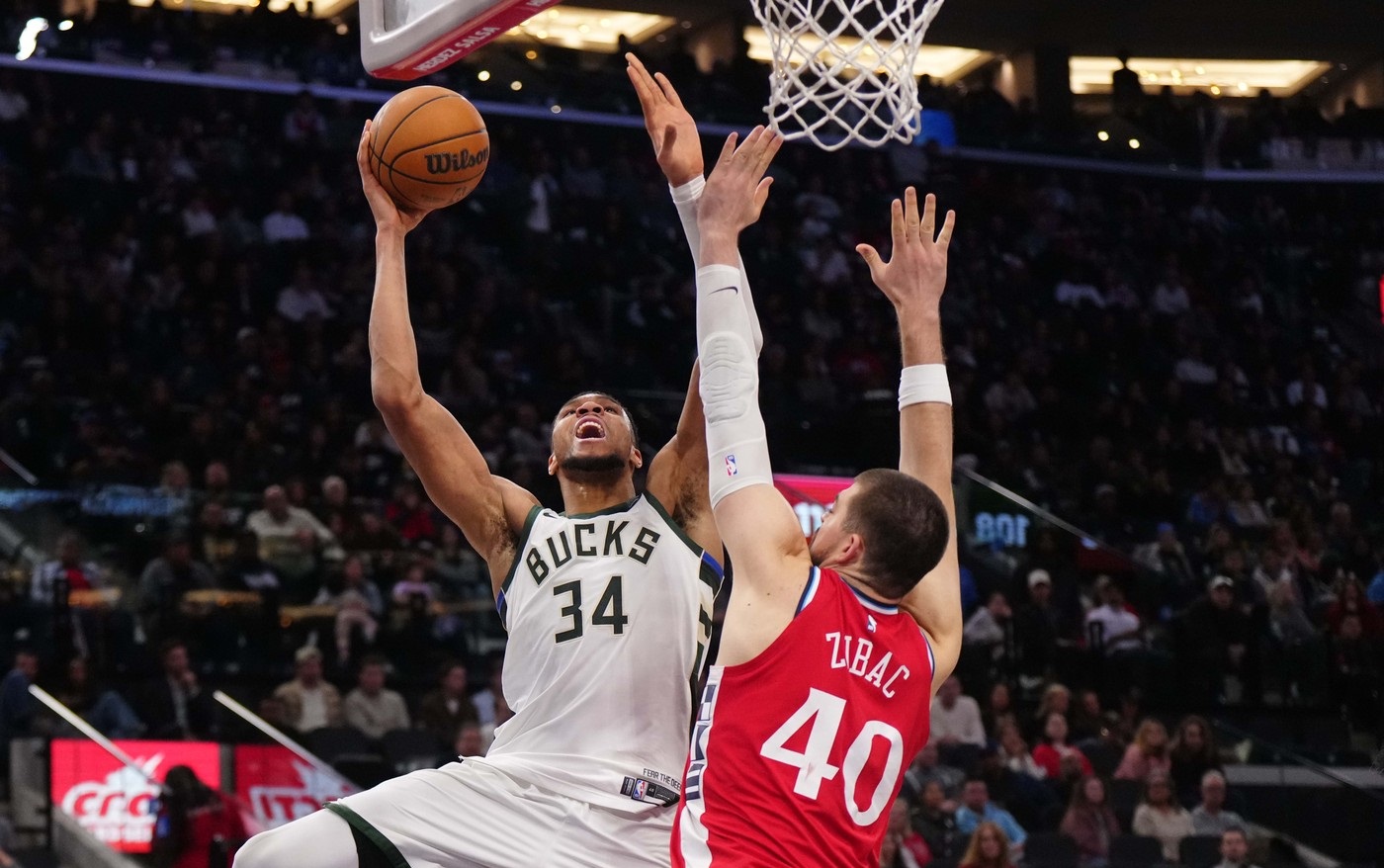 Jan 25, 2025; Inglewood, California, USA; Milwaukee Bucks forward Giannis Antetokounmpo (34) shoots the ball against LA Clippers center Ivica Zubac (40) in the second half at Intuit Dome.,Image: 957715965, License: Rights-managed, Restrictions: *** Worldwide Rights Except Baltics, China, Denmark, Finland, Germany, Hong Kong, Japan, Macau, Norway, Poland, South Korea, Sweden, and Taiwan *** No sales outside your territory. No 3rd parties. No redistribution ***, Model Release: no, Credit line: Imagn Images / ddp USA / Profimedia